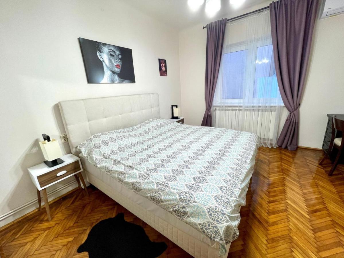 Premier Rooms Ploiesti Luaran gambar